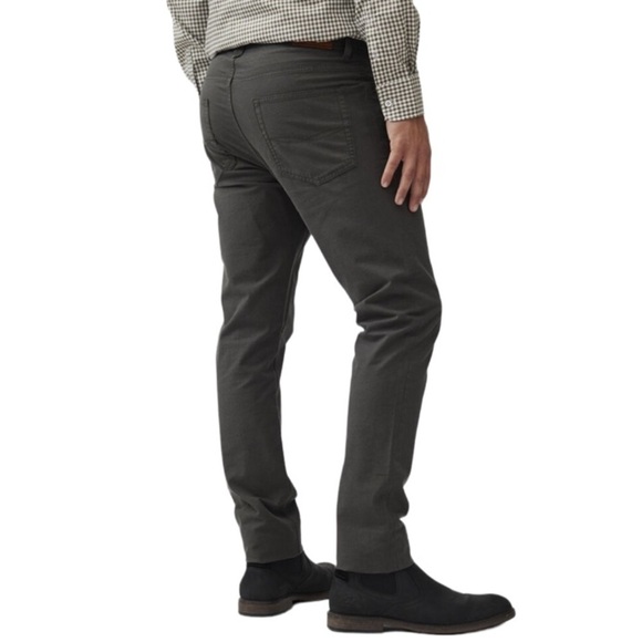 Rodd & Gunn Straight Fit Charcoal Jeans Size 36x32 Business Casual Contemporary - Picture 3 of 13